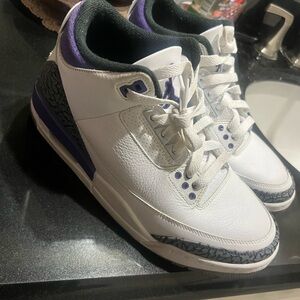 Women’s retro Jordan 3
